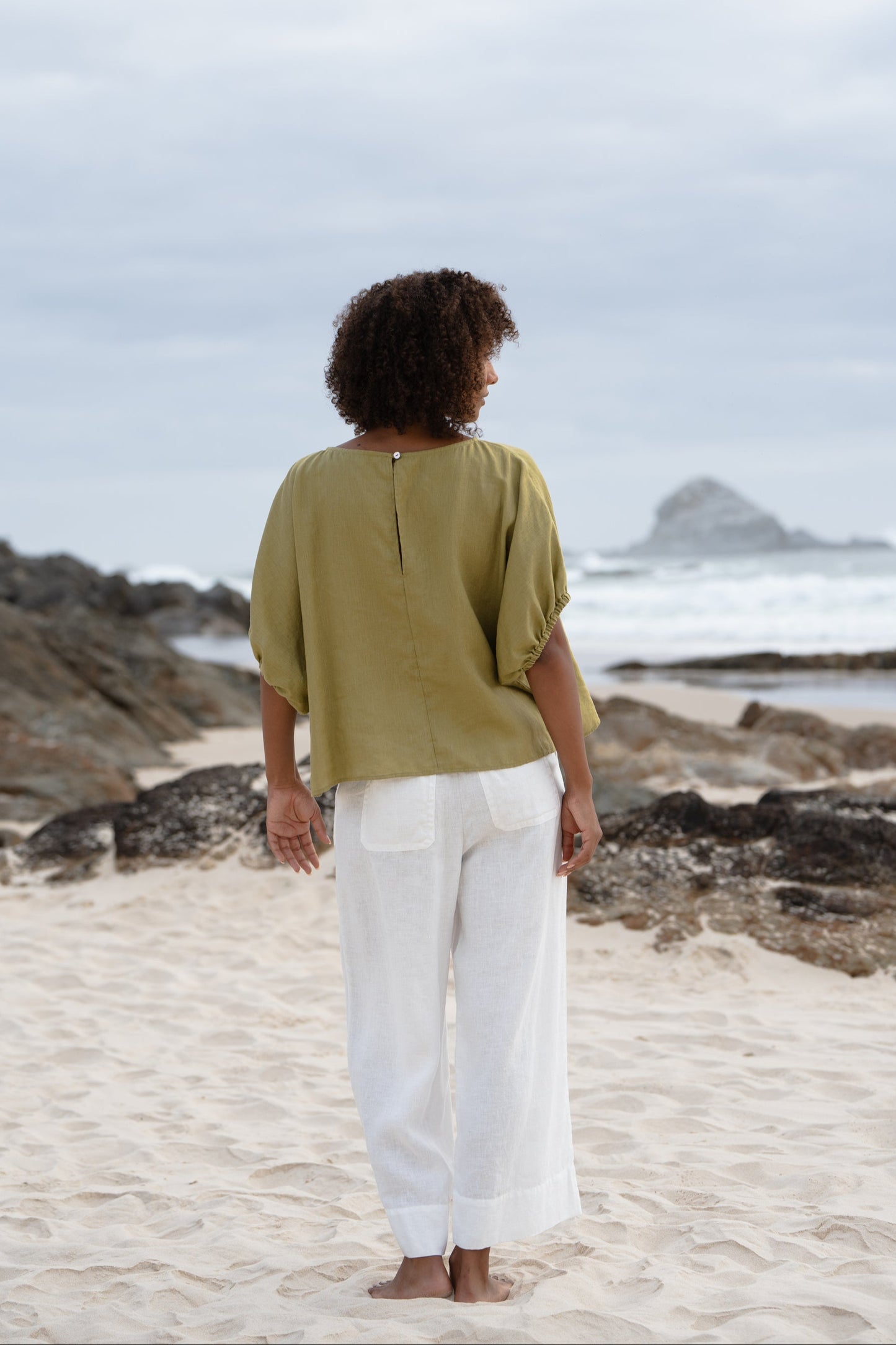 LILLY PILLY Tina linen top in Olive